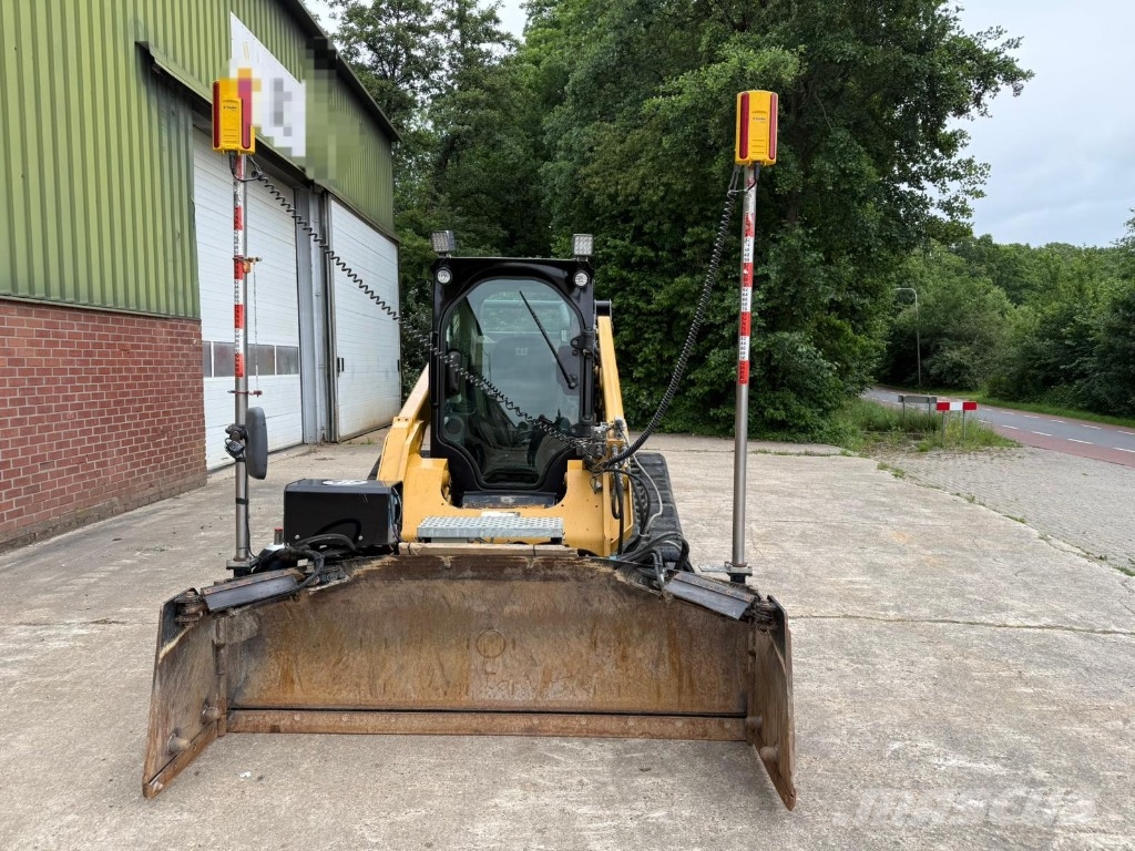 CAT 299D2XHP Lader MIT PB2200 Planiereinrichtung/Laser لوادر انزلاقية التوجيه