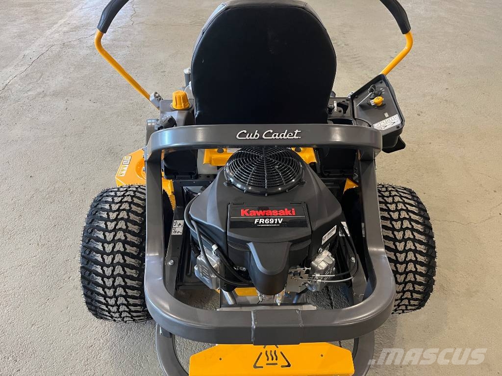 Cub Cadet Åkgräsklippare, ratt och spakstyrda جزازات