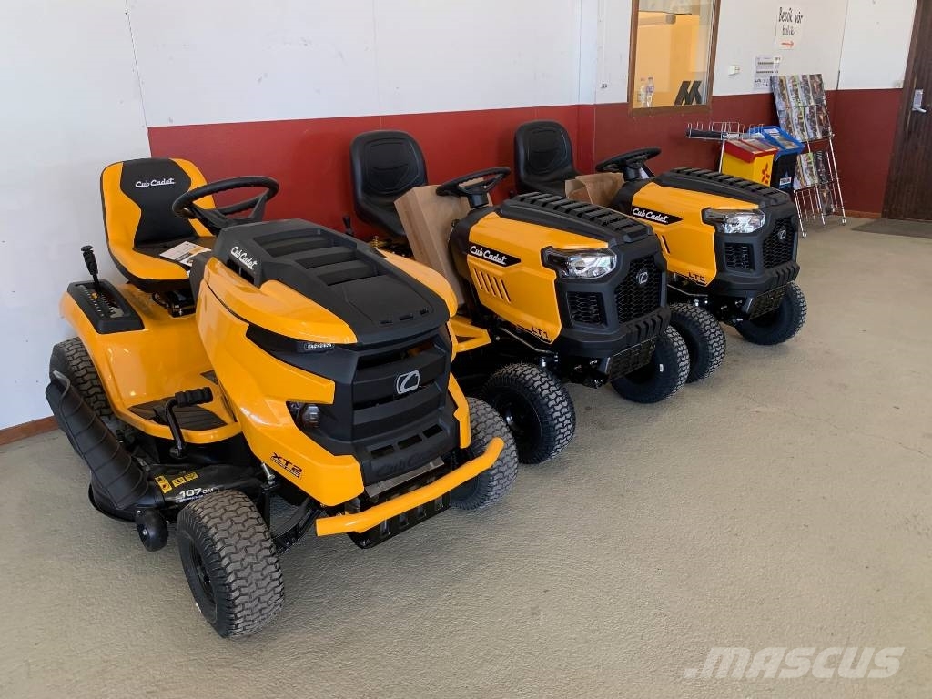 Cub Cadet Åkgräsklippare, ratt och spakstyrda جزازات