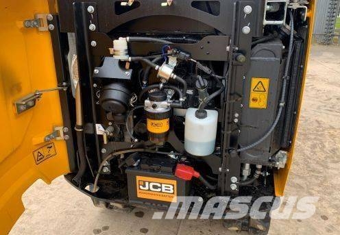 JCB 15 C-1 حفارات صغيرة أقل من 7 طن (حفارات صغيرة)