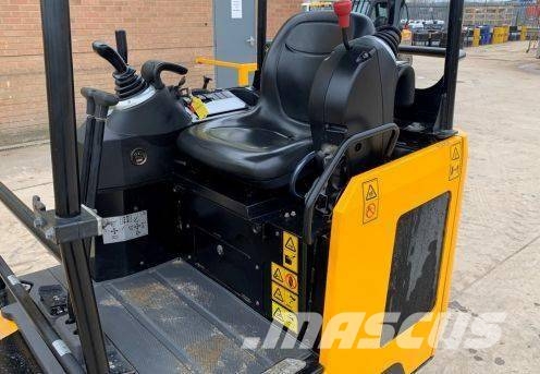 JCB 15 C-1 حفارات صغيرة أقل من 7 طن (حفارات صغيرة)