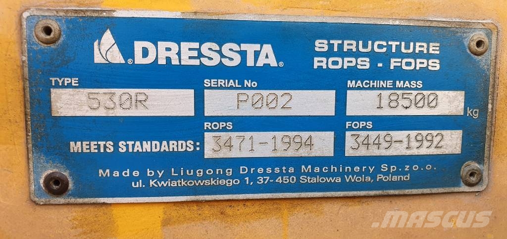 Dressta 530R لوادر بعجل