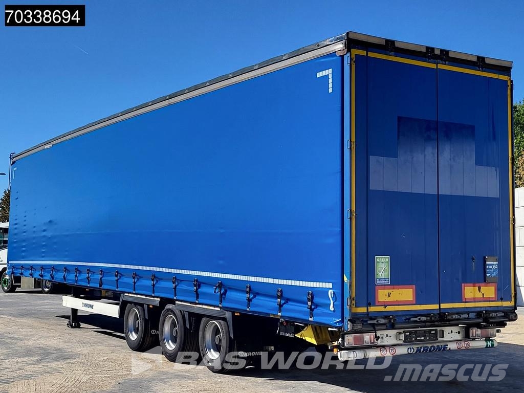 Krone SD Sliding Roof Tents puspiekabes