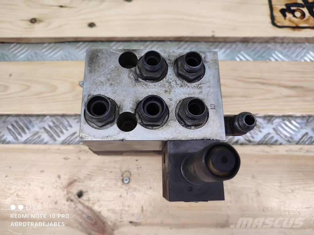 Sauer Danfoss Hydraulic block 158F0446 38 01 Hydraulics