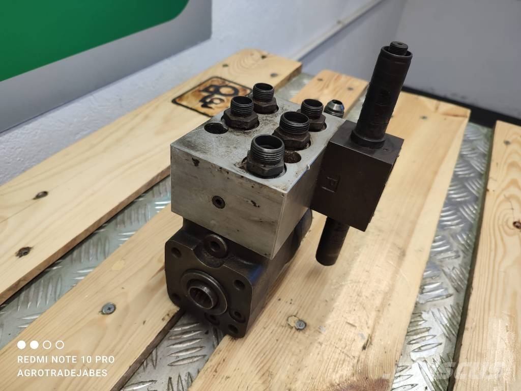 Sauer Danfoss Hydraulic block 158F0446 38 01 Hydraulics