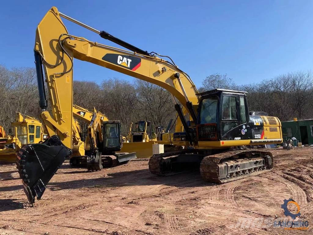 CAT 325D 履带挖掘机