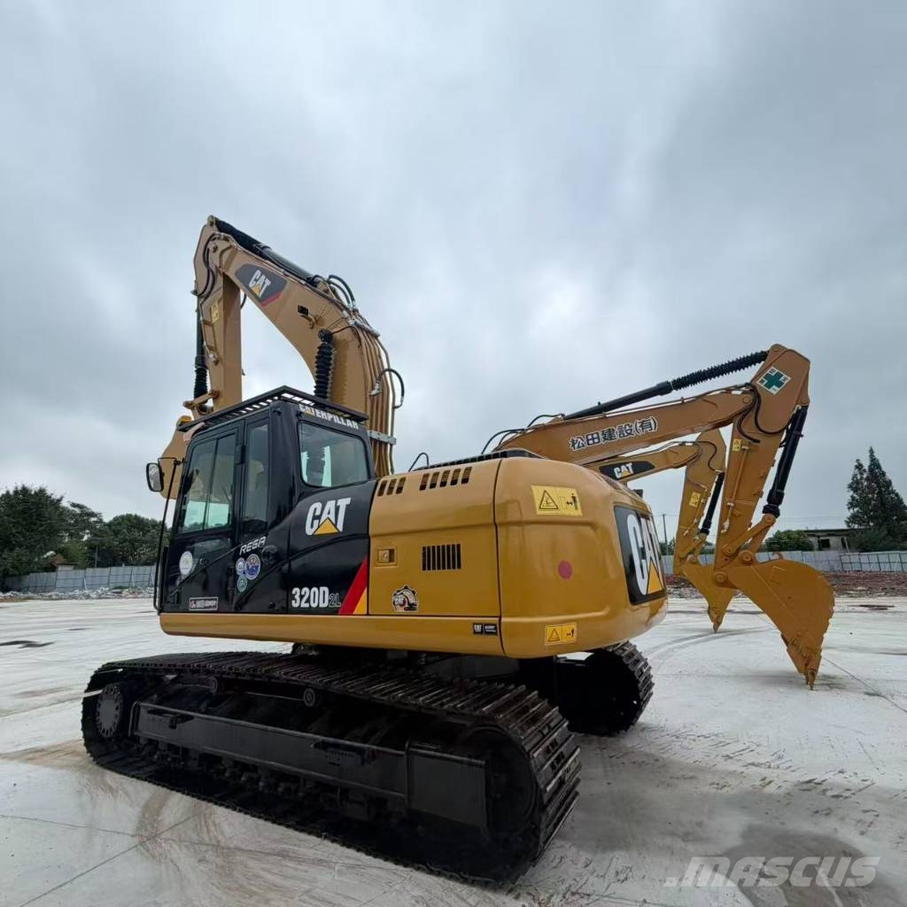CAT 320 D2L Raupenbagger