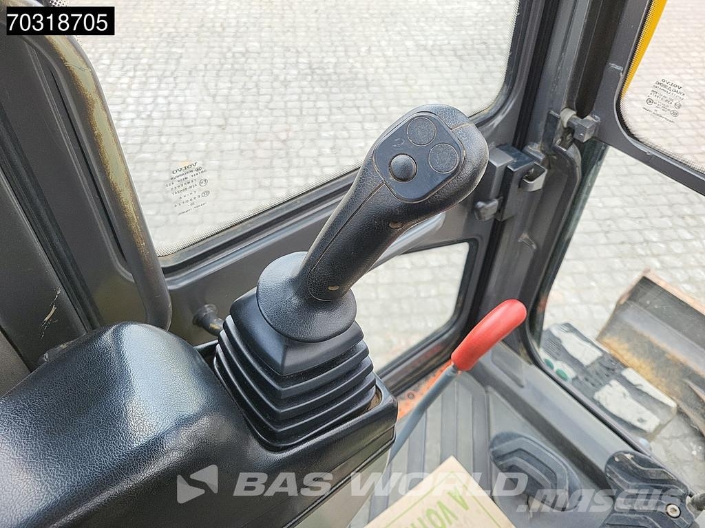 Volvo ECR88 D A/C - 2 Buckets Mini ekskavatörler, 7 tona dek