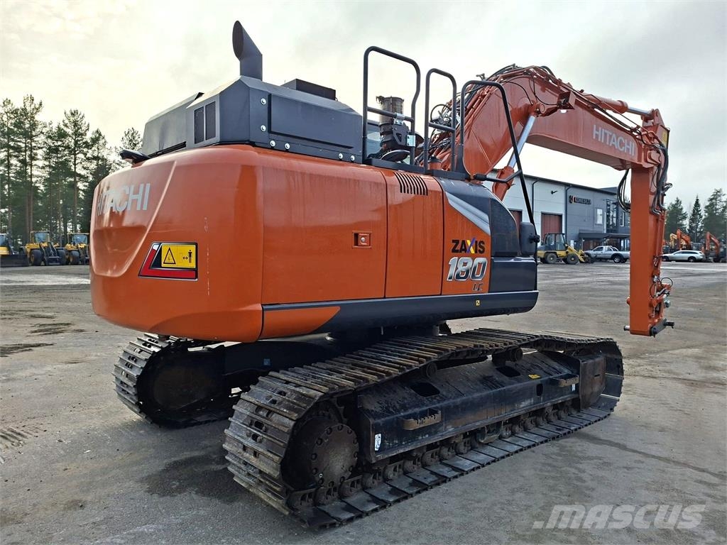 Hitachi ZX180LC-7 -STAGE 5- VÄHÄN AJETTU Telakaivukoneet