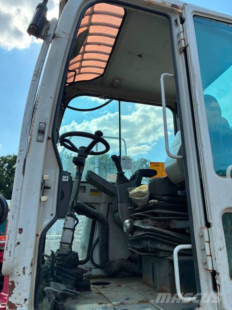 Takeuchi TB 175 W Wielgraafmachines