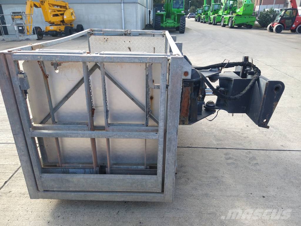 Manitou manbak 2-4m (125) Accessories for construction hoists and mast climbing work platforms
