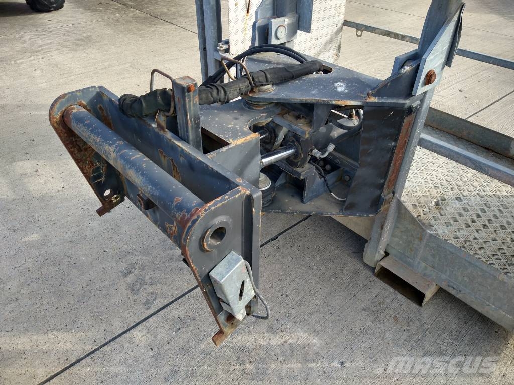 Manitou manbak 2-4m (125) Accessories for construction hoists and mast climbing work platforms