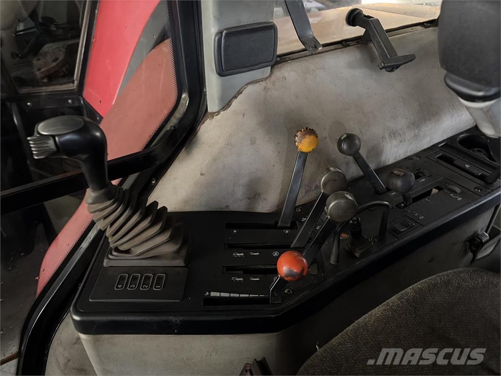 Case IH Maxxum 5100 6 cyl. Series Traktorit