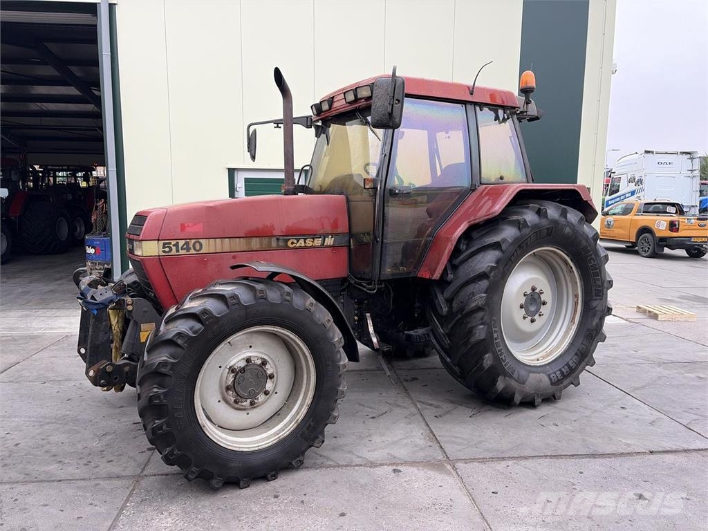 Case IH Maxxum 5100 6 cyl. Series Traktorit