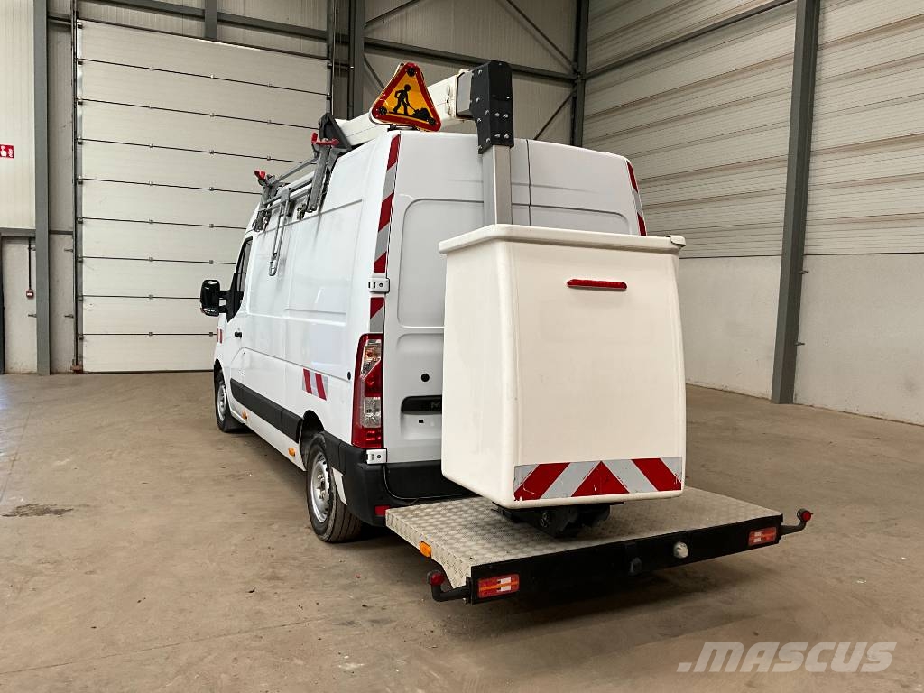 Renault Master + KLUBB K32 Piattaforme autocarrate