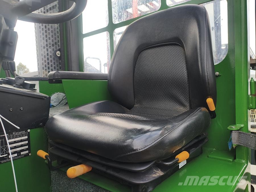 Combilift C4000 4-Smerni viličarji