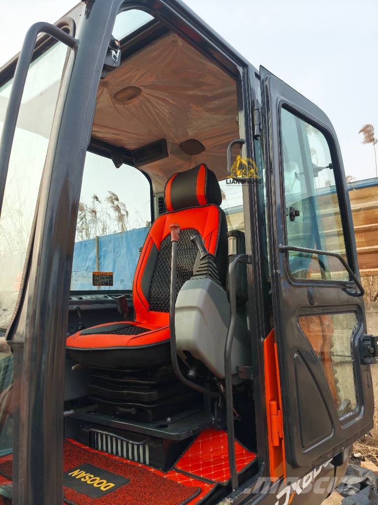 Doosan DX 60 Bageri guseničari