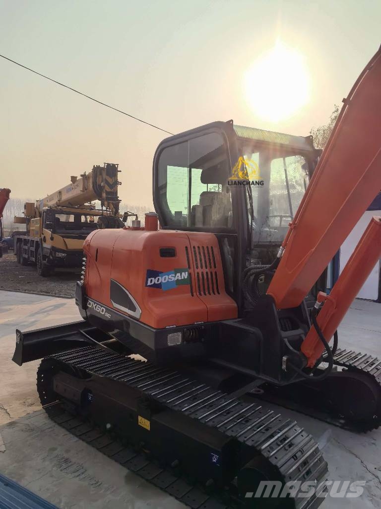 Doosan DX 60 Bageri guseničari