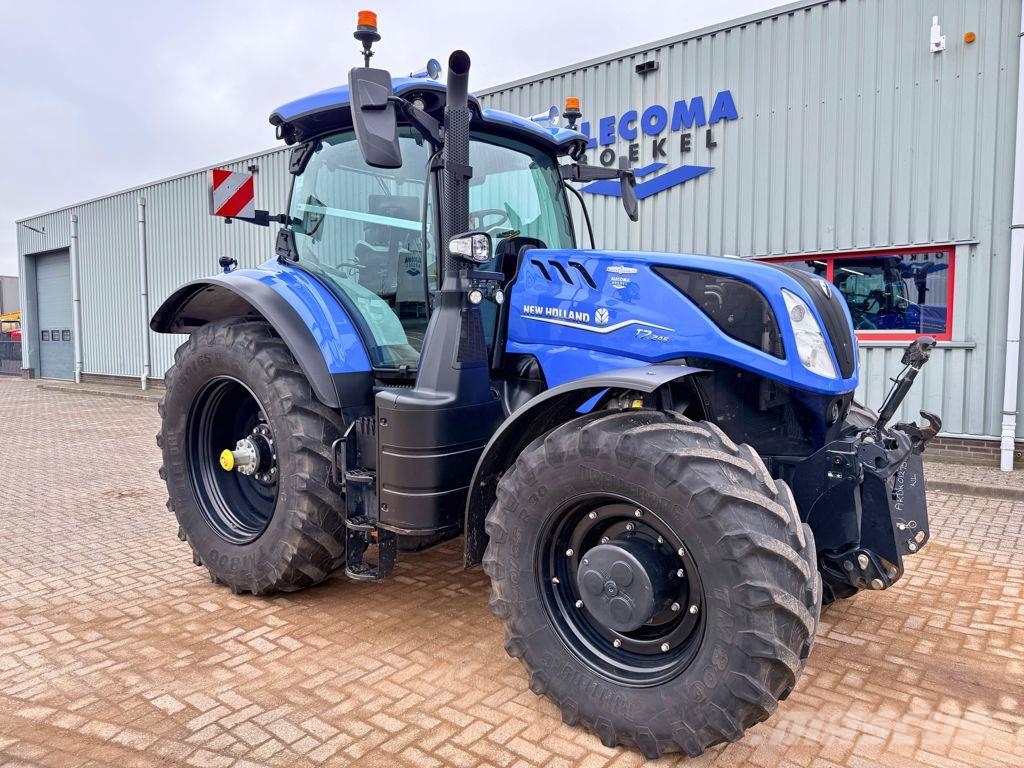 New Holland T7.245 Auto Command New Gen Traktorer