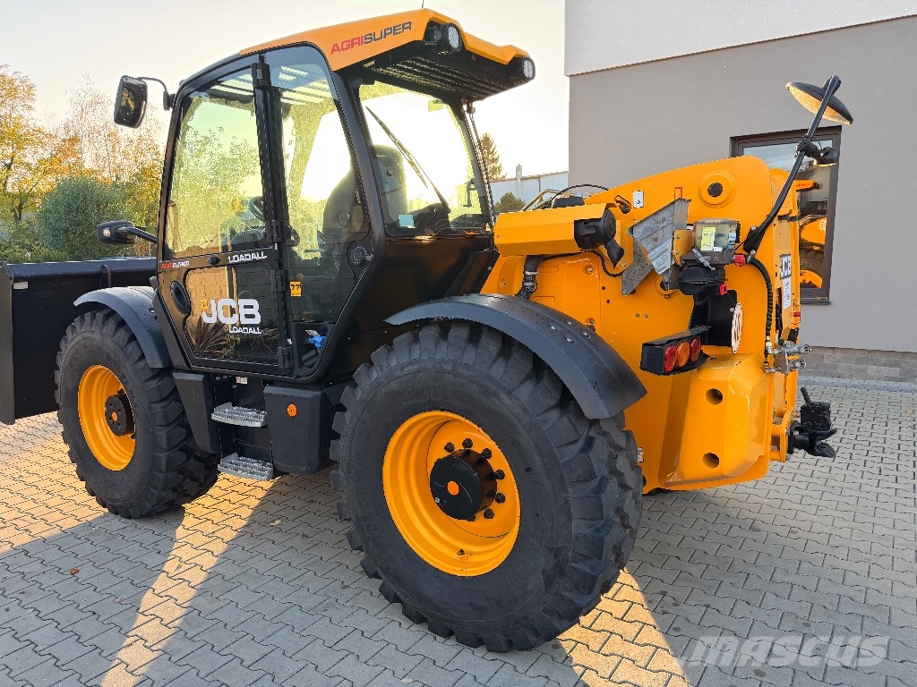 JCB 560-80 AGRI SUPER Телескопические погрузчики