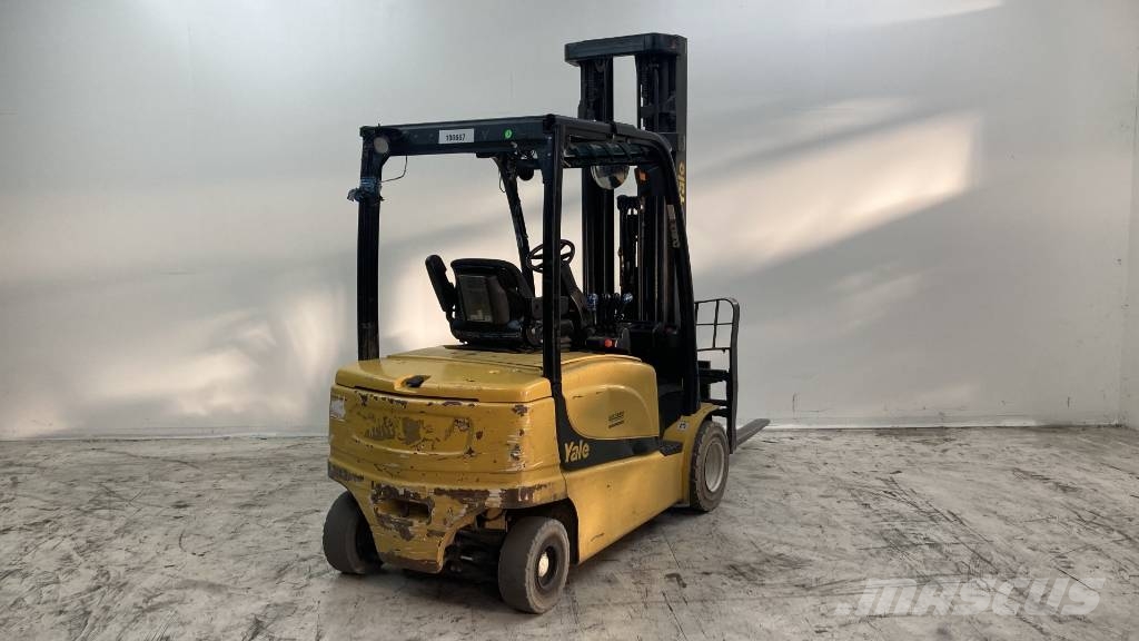 Yale ERP30VLE Elektriskie autoiekrāvēji