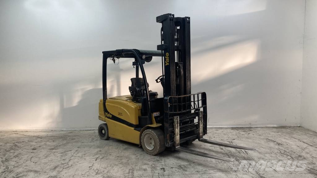 Yale ERP30VLE Elektriskie autoiekrāvēji