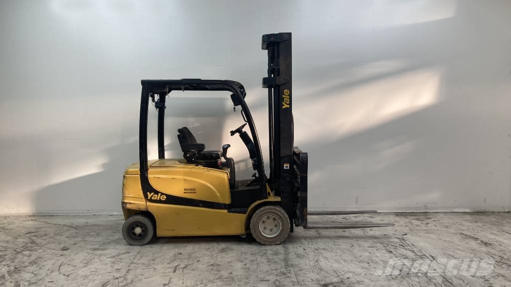 Yale ERP30VLE Elektriskie autoiekrāvēji