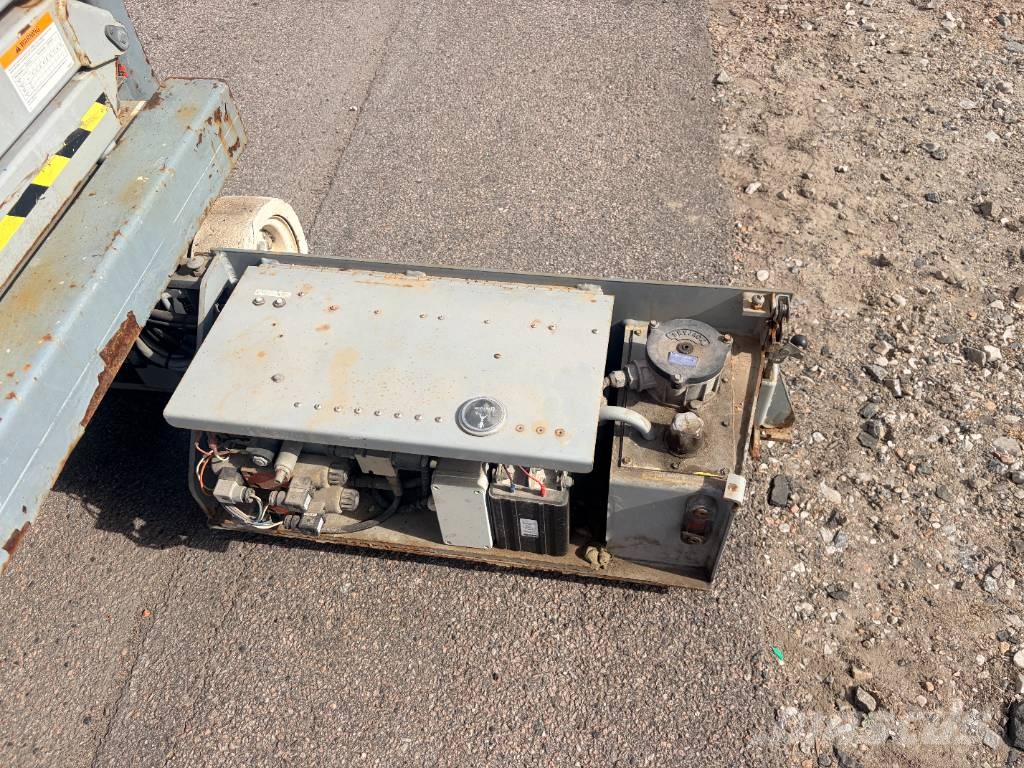 SkyJack SJ III 3219 Ножични работни платформи