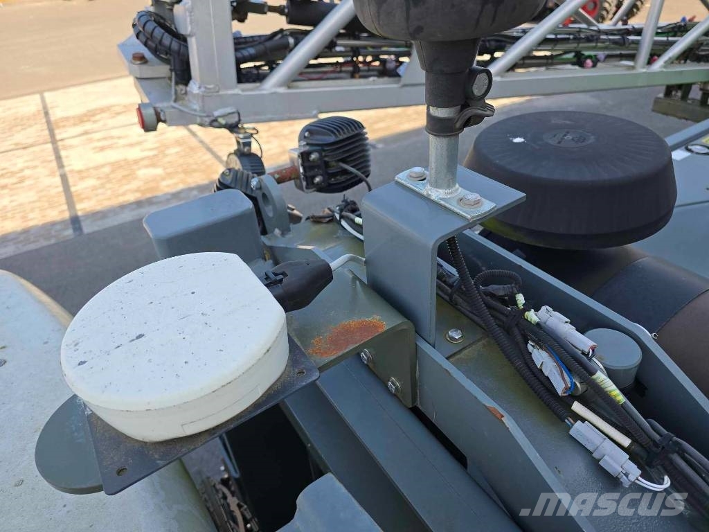 Tecnoma FC 5240 Kendinden tahrikli pülverizatörler