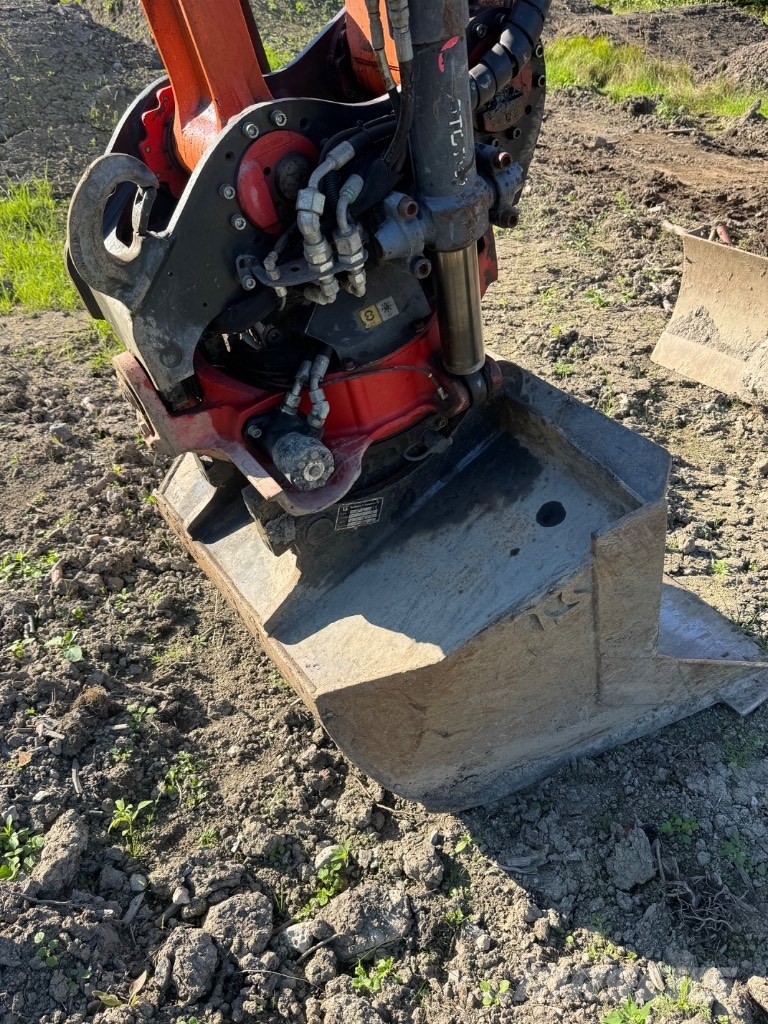 Hitachi ZX 135 US-6 Excavadoras sobre orugas
