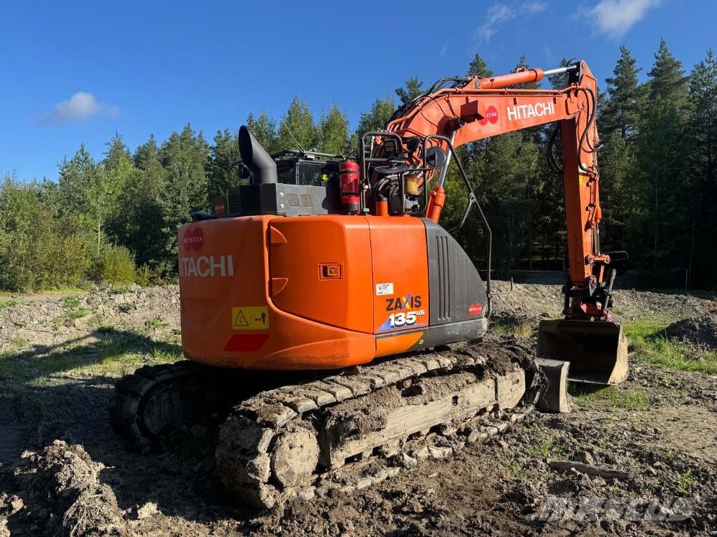 Hitachi ZX 135 US-6 Excavadoras sobre orugas