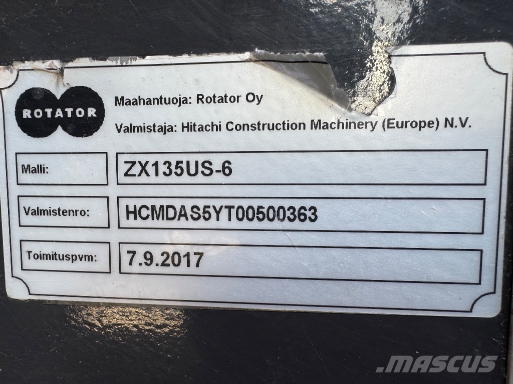 Hitachi ZX 135 US-6 Excavadoras sobre orugas