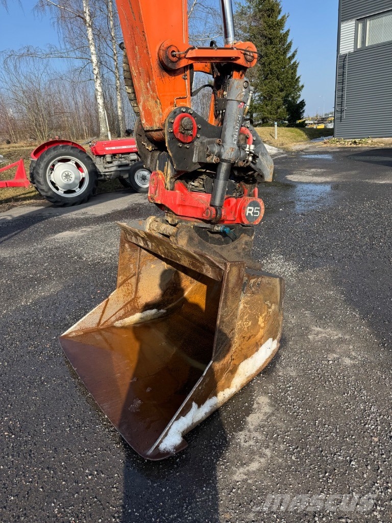Hitachi ZX 135 US-6 Excavadoras sobre orugas