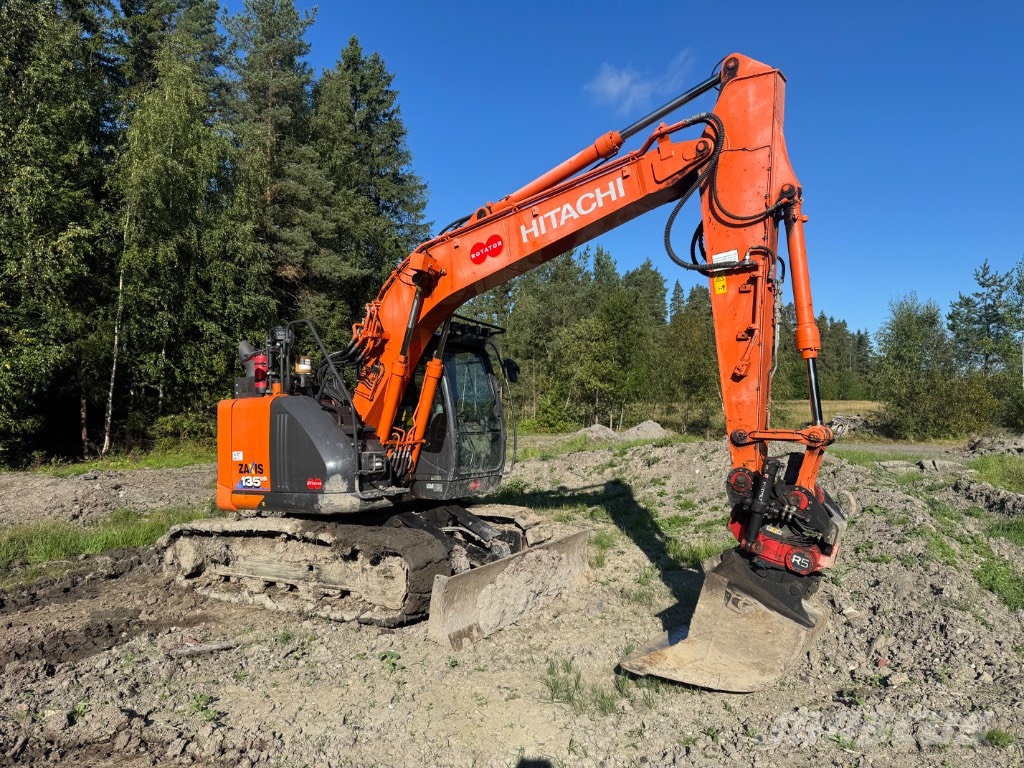 Hitachi ZX 135 US-6 Excavadoras sobre orugas