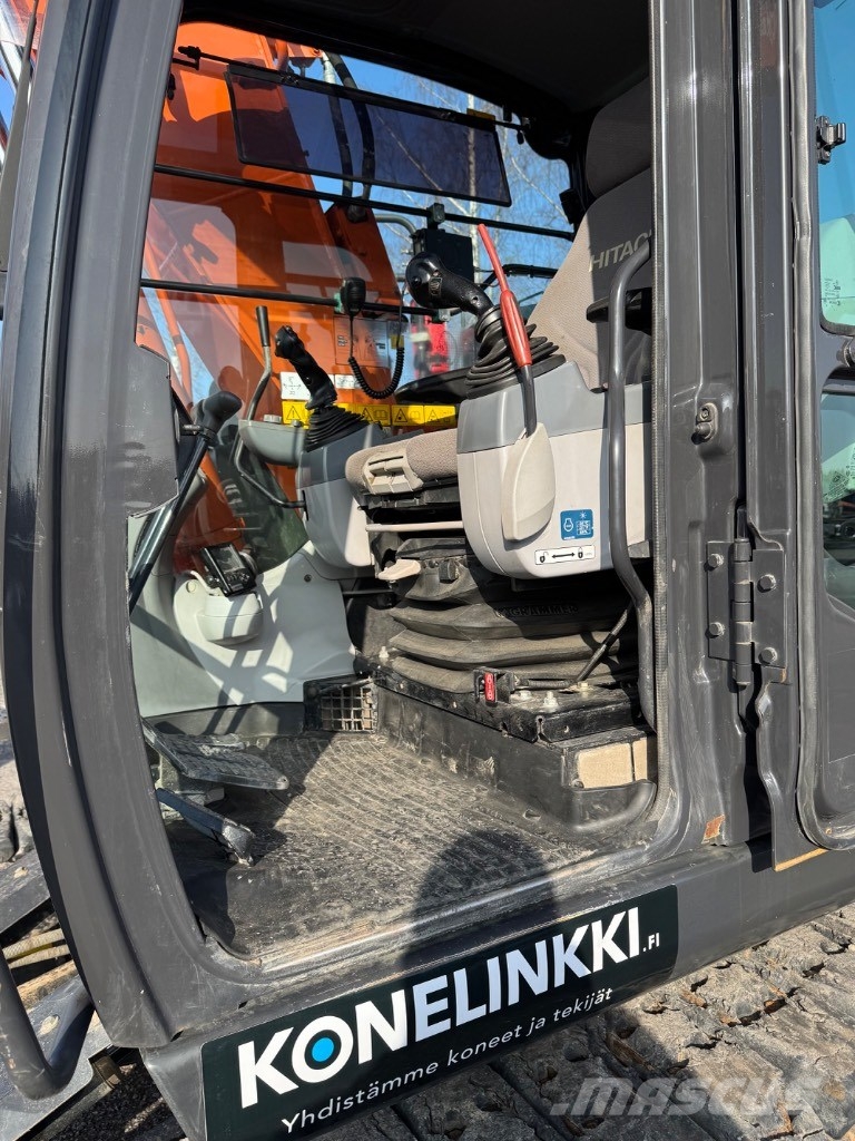 Hitachi ZX 135 US-6 Excavadoras sobre orugas