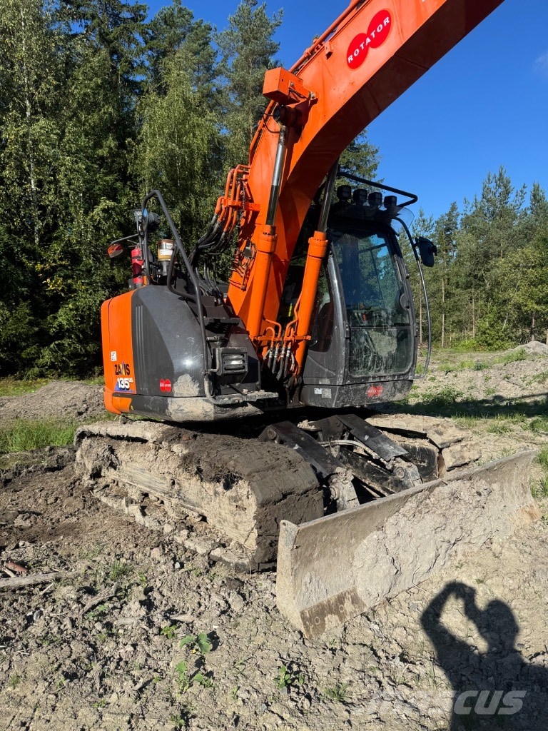 Hitachi ZX 135 US-6 Excavadoras sobre orugas