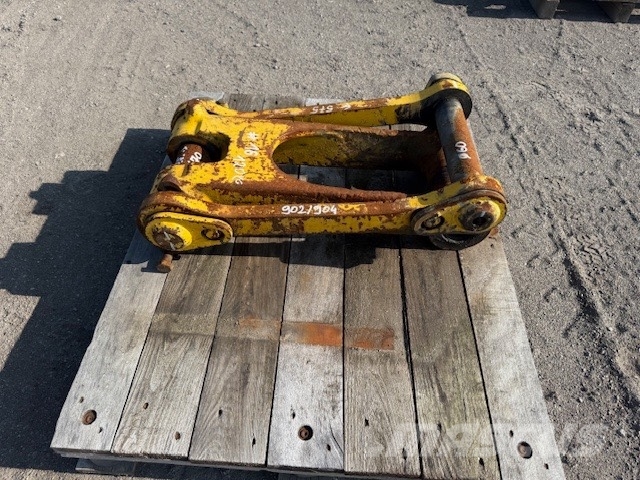 Liebherr A 904 Connection Link Backhoes