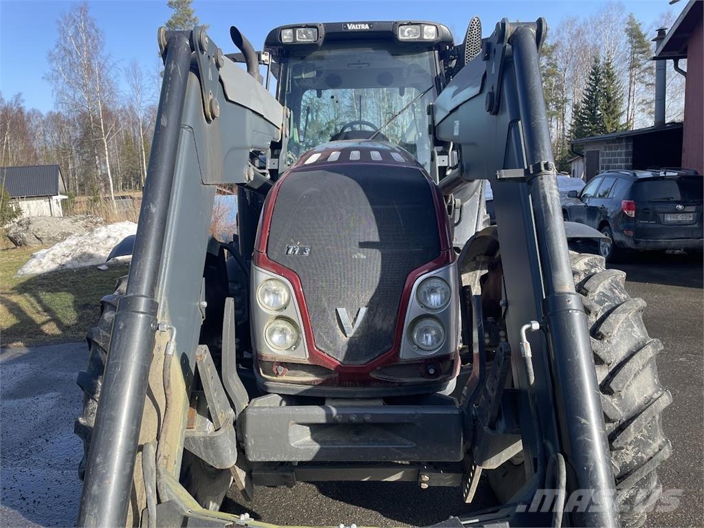Valtra T173 Hitech Tractoare