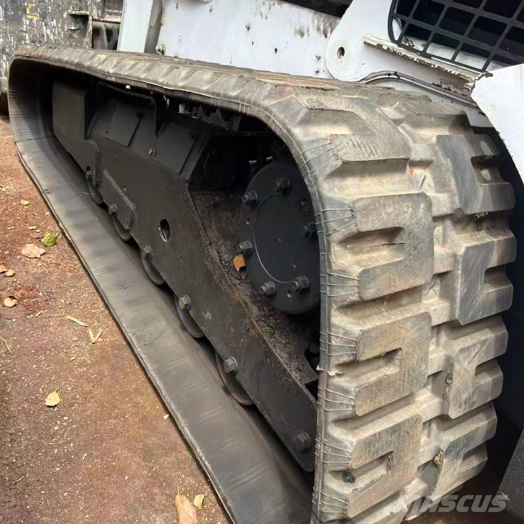 Bobcat T770 スキッドステアローダー