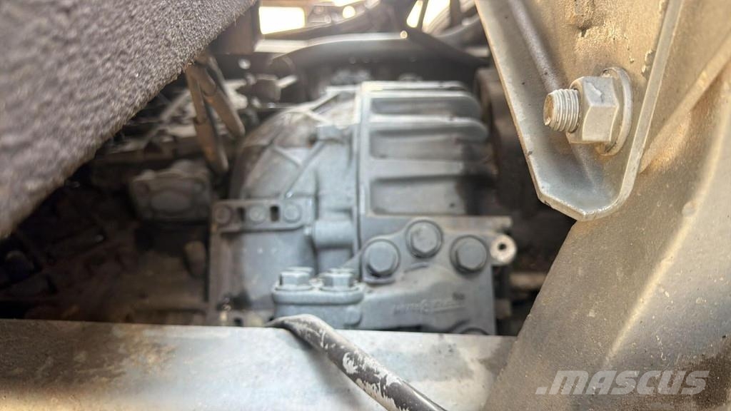 DAF CF 85.340 (STOKOTA 4 COMPARTIMENTS / 14000 L / BE Camiones cisternas
