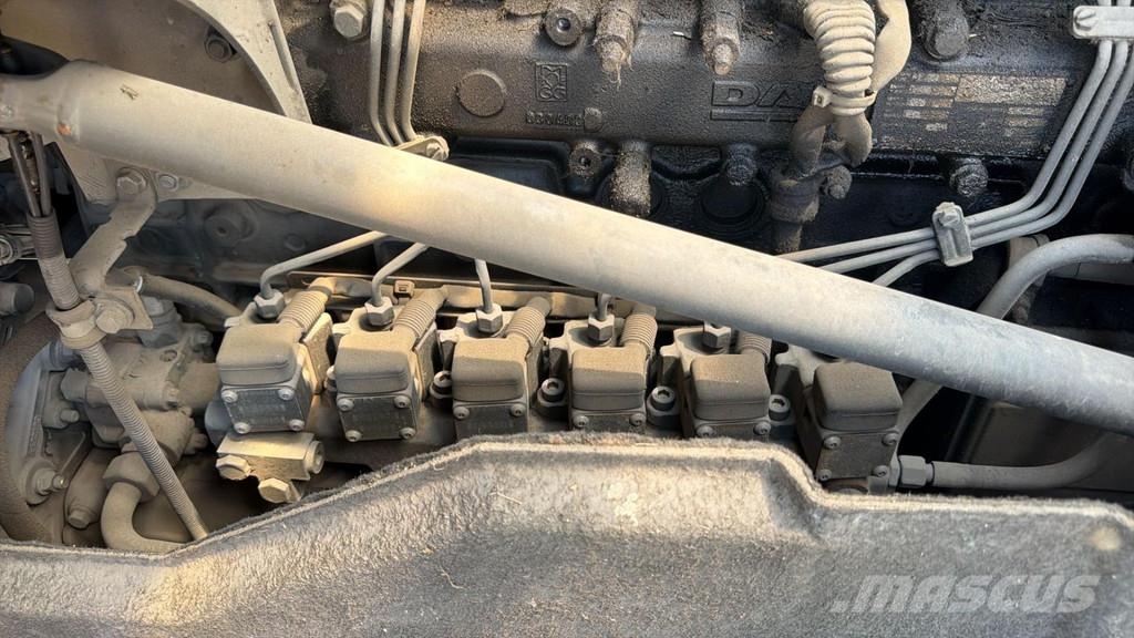 DAF CF 85.340 (STOKOTA 4 COMPARTIMENTS / 14000 L / BE Camiones cisternas