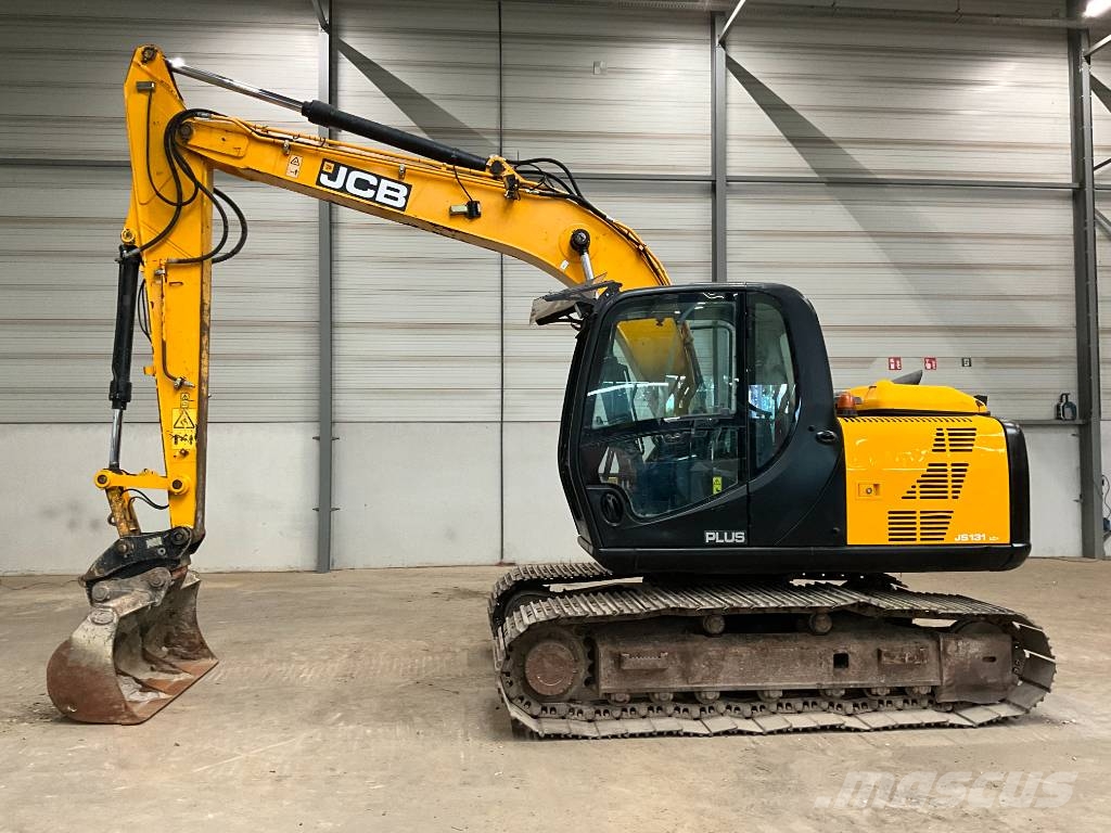 JCB JS 131 LC Paletli ekskavatörler