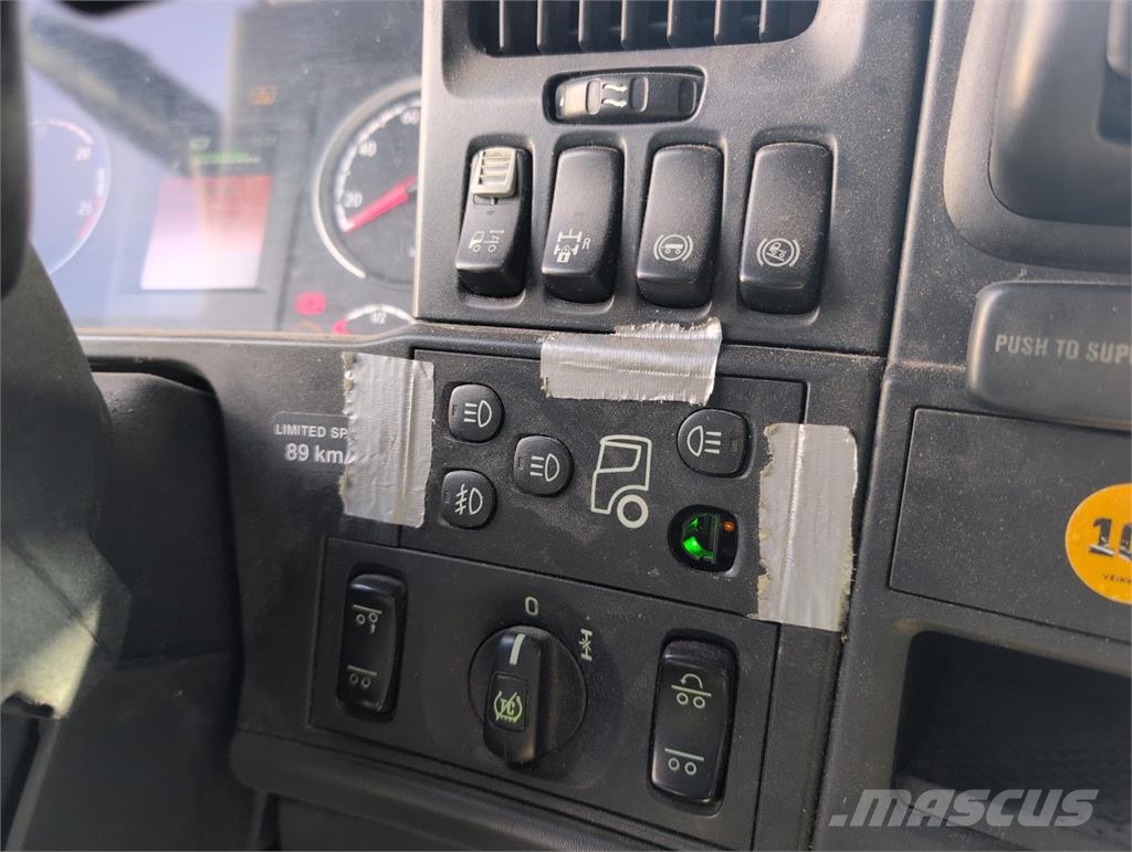 Scania R500 V8 Vetopöytäautot