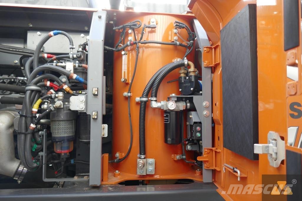 Hitachi ZX210LC-7 履帶式 挖土機/掘鑿機/挖掘機