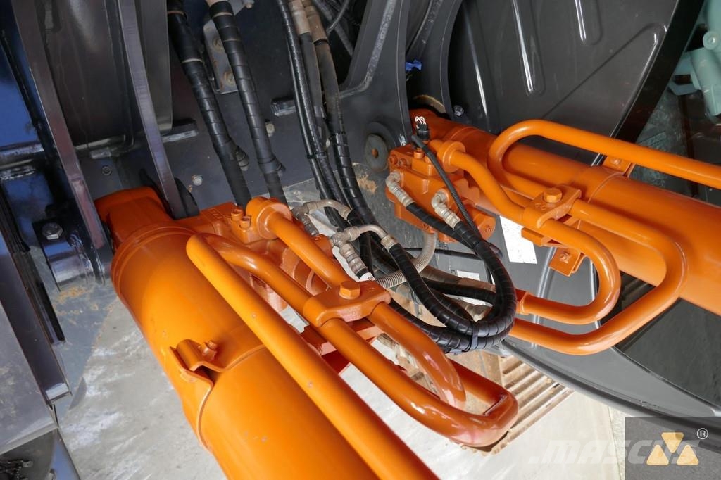 Hitachi ZX210LC-7 履帶式 挖土機/掘鑿機/挖掘機