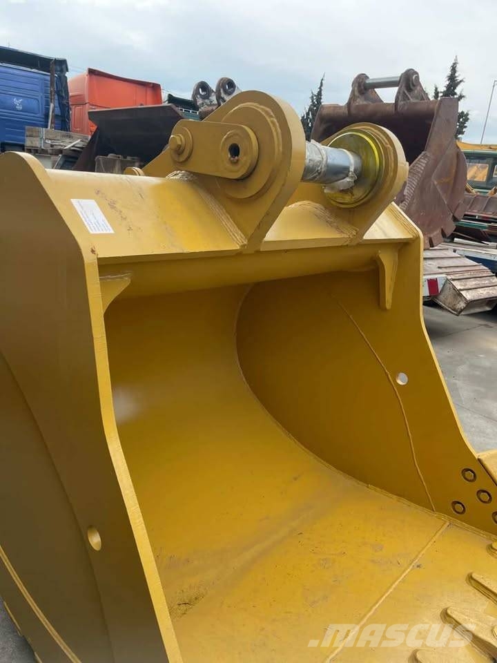 CAT 352-349E Kolesni nakladalci