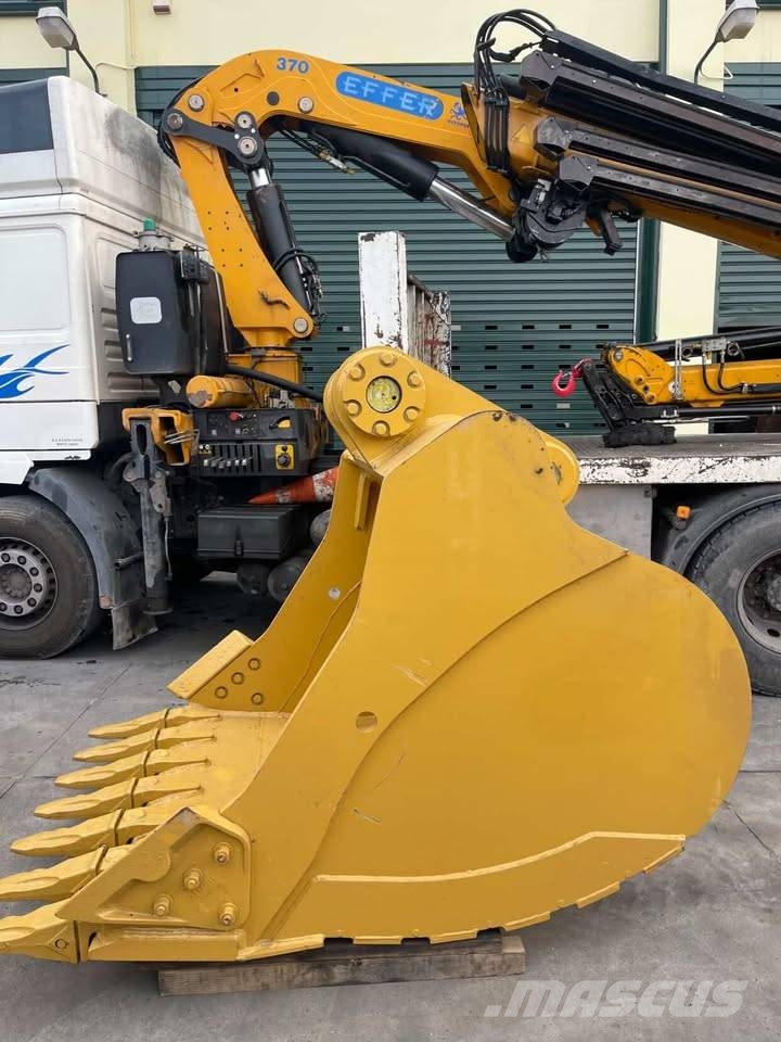 CAT 352-349E Kolesni nakladalci