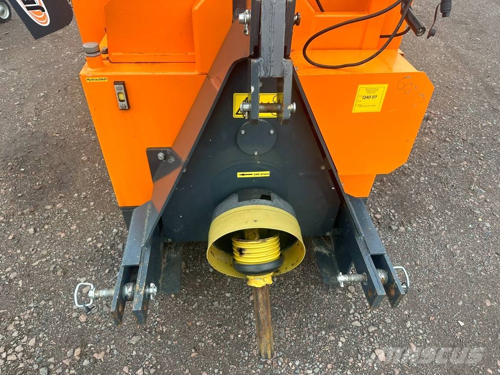 Jensen A141ZXL PTO Wood Chipper Wood chippers