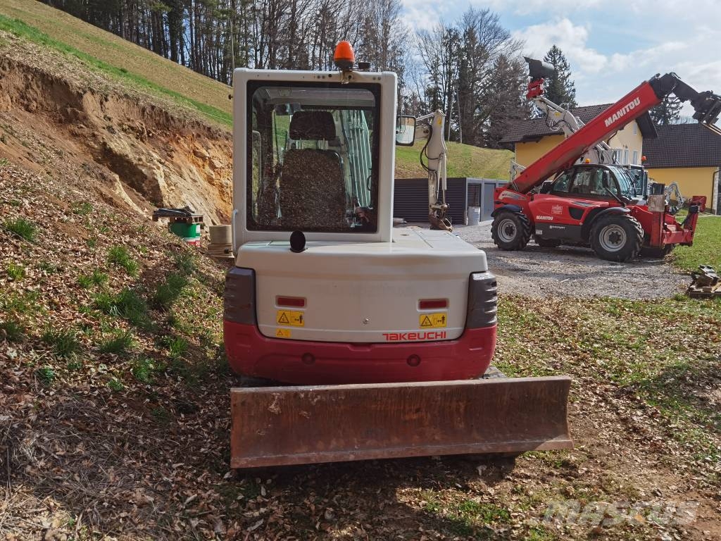 Takeuchi TB 250 Minigraafmachines < 7t