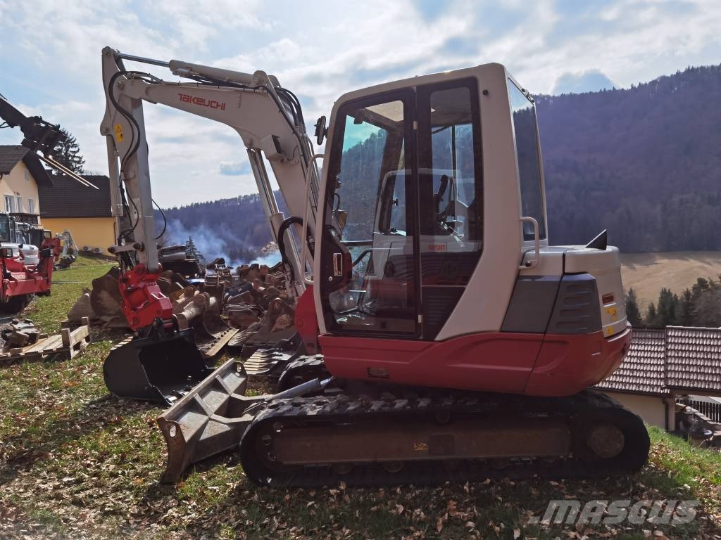 Takeuchi TB 250 Minigraafmachines < 7t
